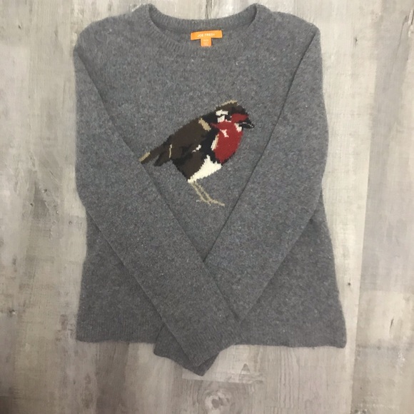 Cute Sweater with Little Bird
